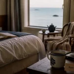 Séjour pour se ressourcer seul, chambre spa calme face à la mer